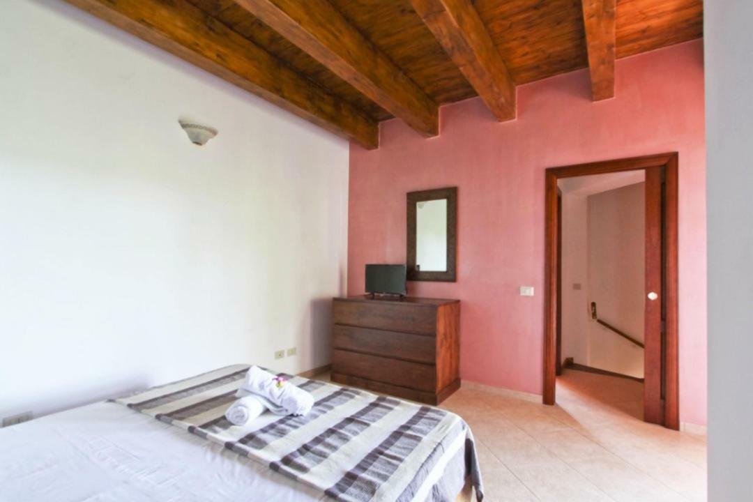 Dal Centurione Apartment โรม ภายนอก รูปภาพ