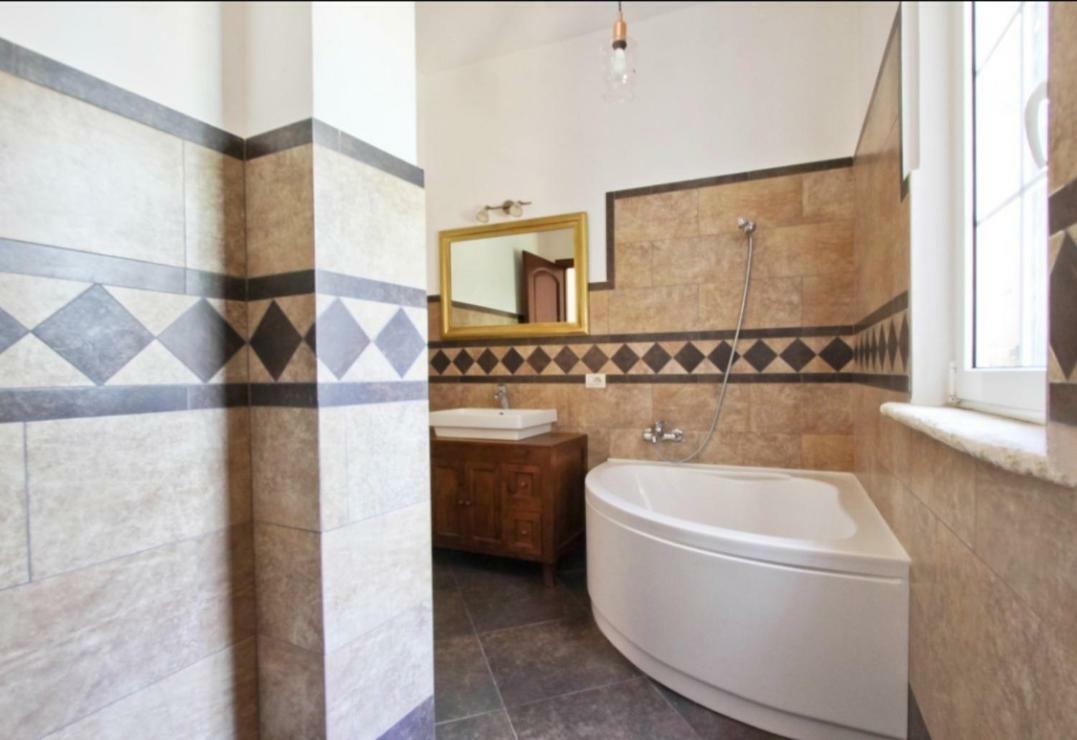 Dal Centurione Apartment โรม ภายนอก รูปภาพ